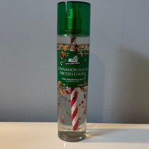 Bath & Body Works - Cinnamon Sugar Pretzel Cookie - Milk Collection- body spray